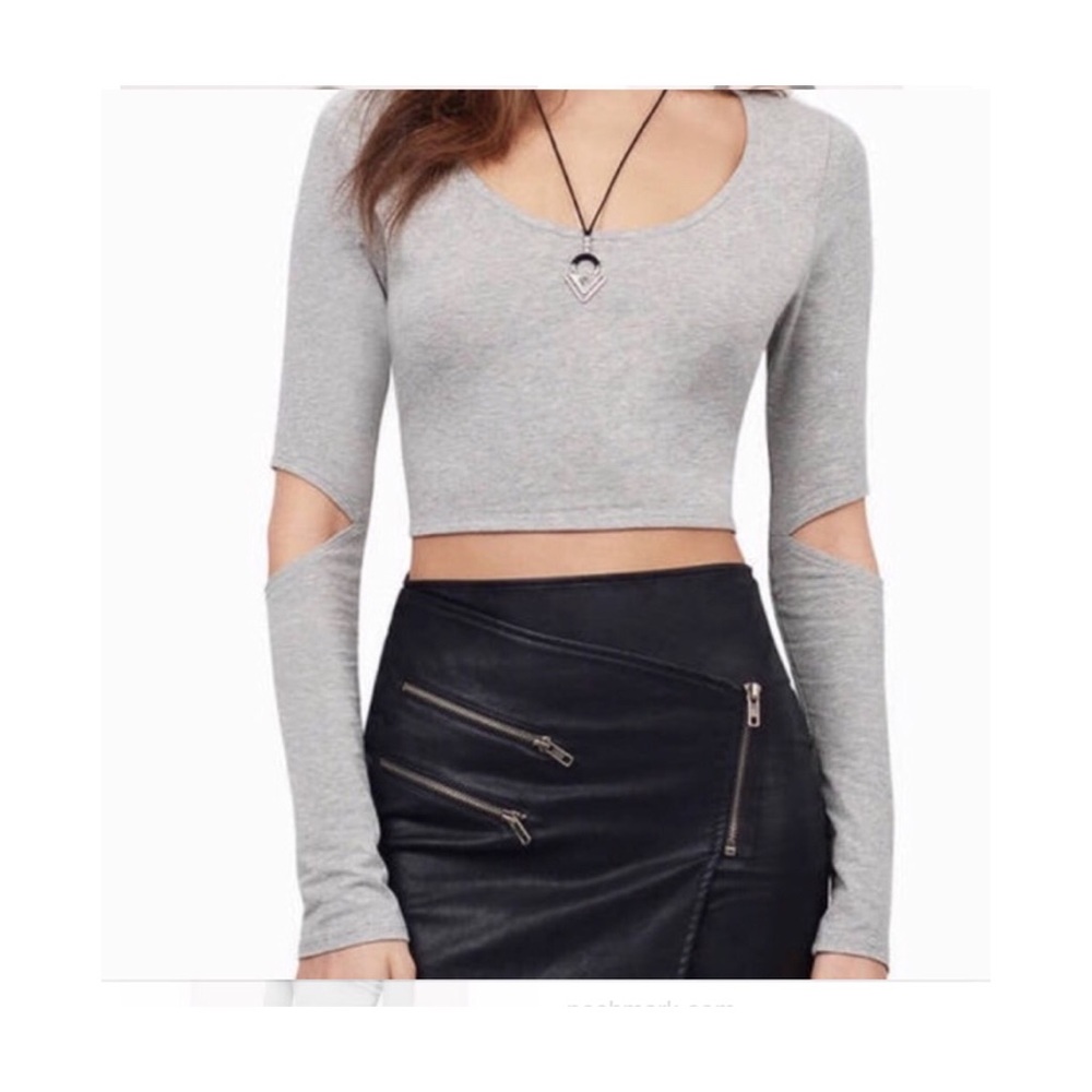 Tobi-crop top